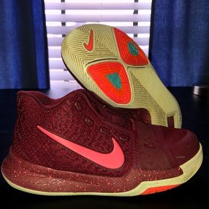 Nike Kyrie 3 Size 13.5C